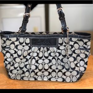 Coach Signature Purse